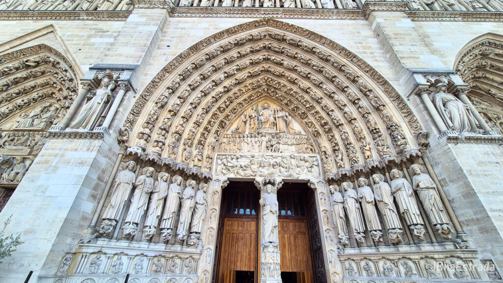 França - Paris - Catedral de Notre-Dame - Portal do Juízo Final