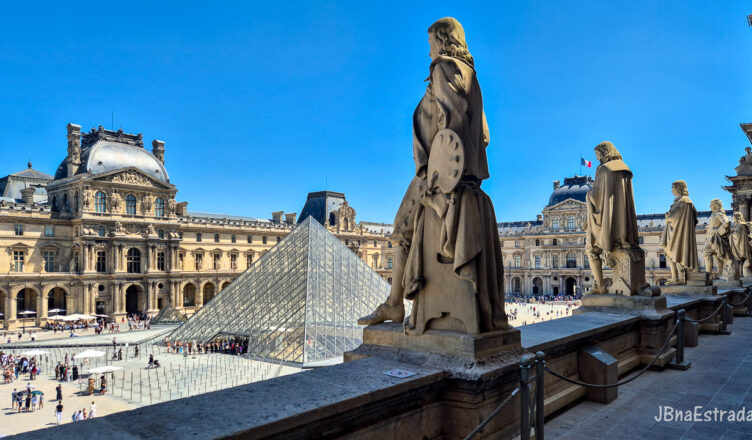 França - Paris - Museu do Louvre - Vista Cafeteria
