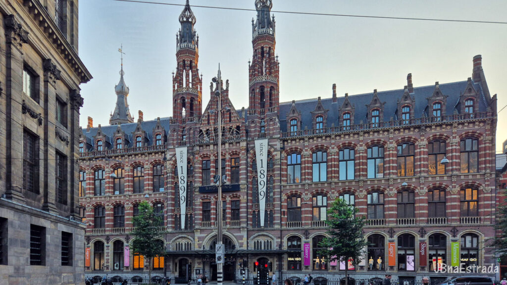 Holanda - Amsterdam - Magna Plaza