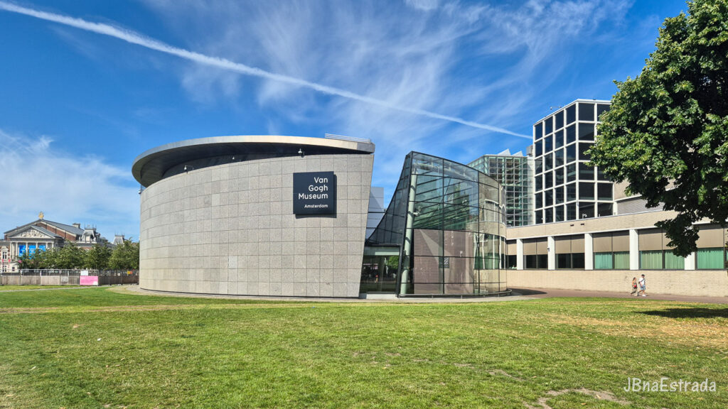 Holanda - Amsterdam - Praça dos Museus - Van Gogh Museum