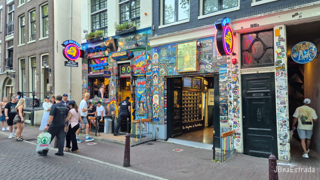 Holanda - Amsterdam - The Bulldog Coffeeshop