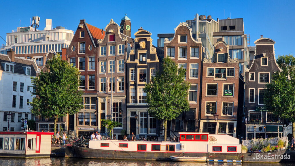 Holanda - Amsterdam - The Dancing Houses