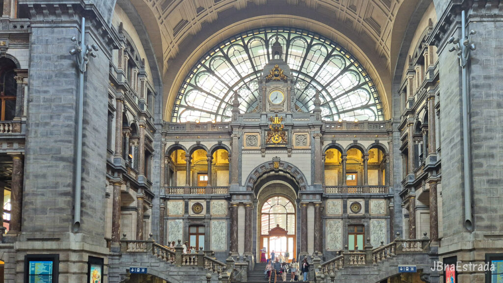 Bélgica - Antuérpia - Estação Antwerpen-Centraal