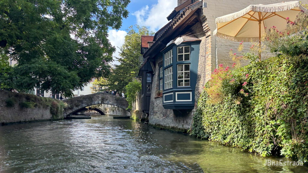 Bélgica - Bruges - Passeio de Barco pelos Canais