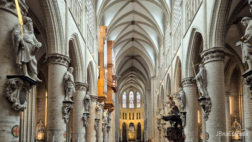 Bélgica - Bruxelas - Catedral de São Miguel e Santa Gudula