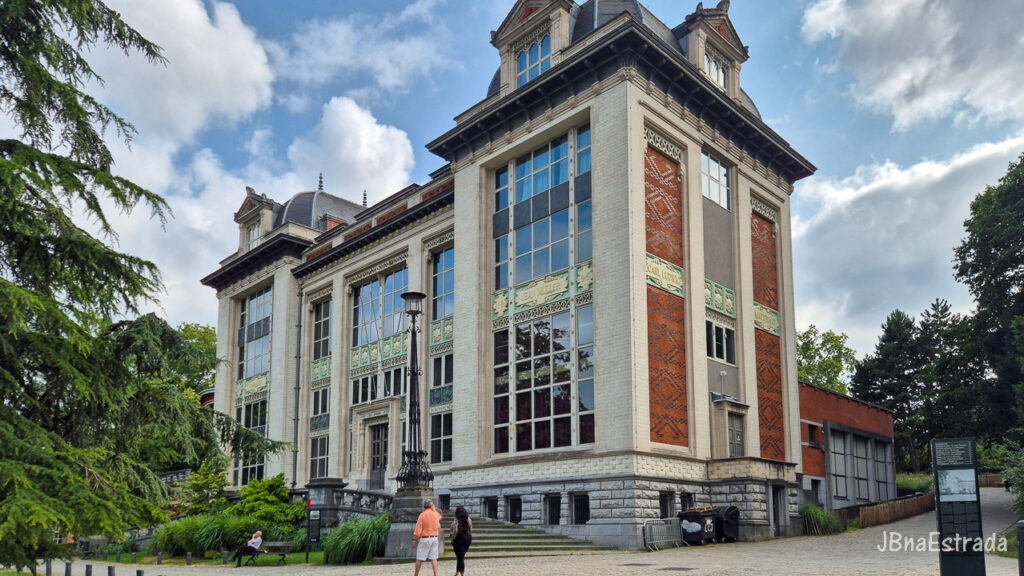 Bélgica - Bruxelas - Liceu Emile Jacqmain